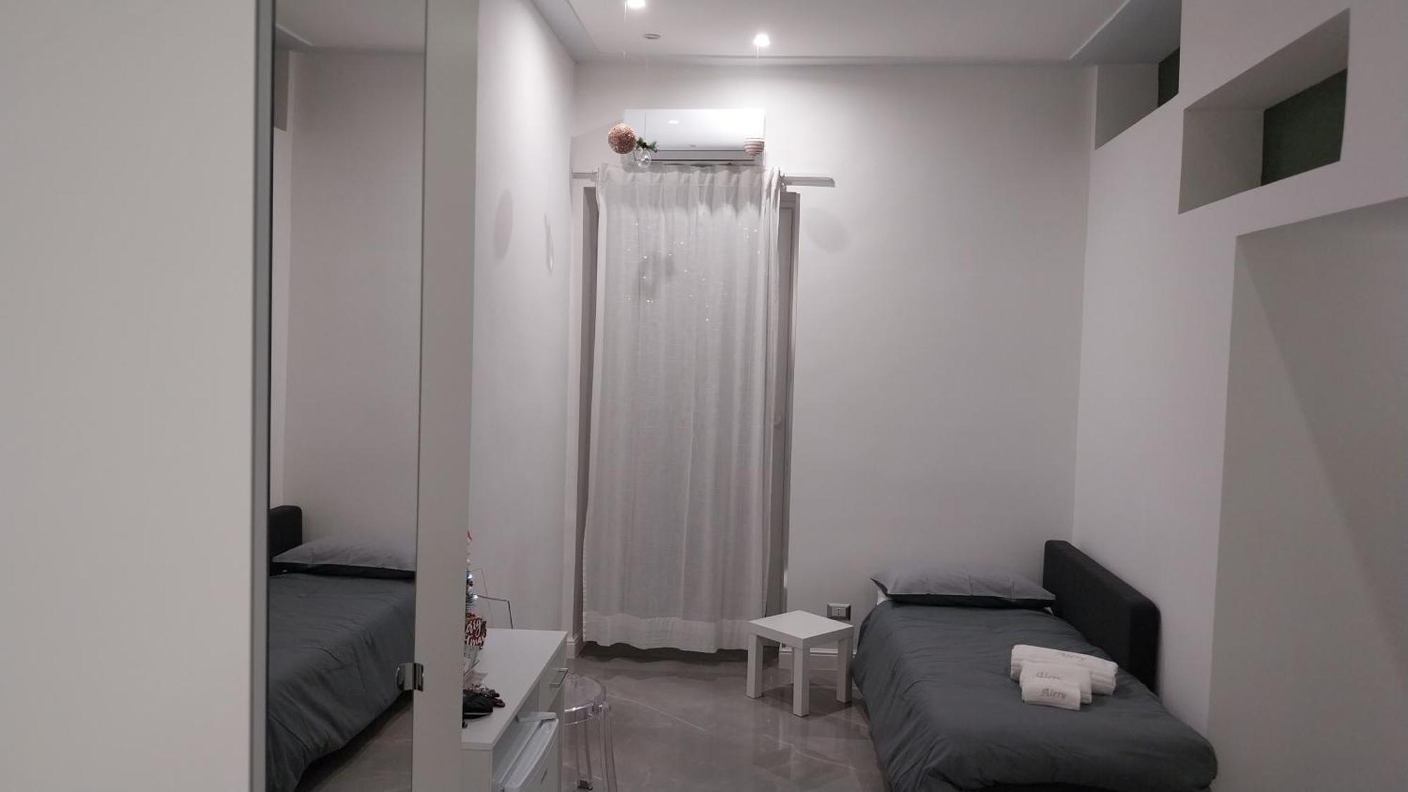 Alery Hotel Nápoly Szoba fotó